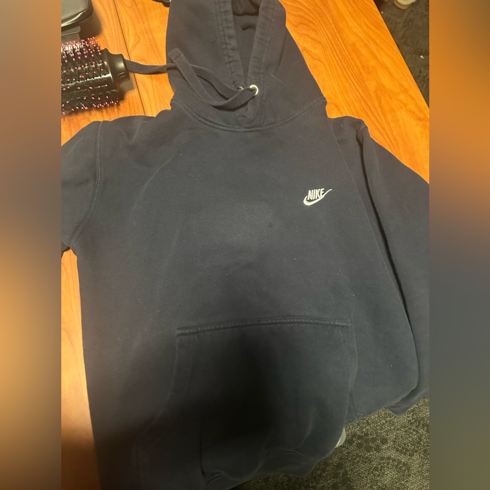 Navy men’s Nike hoodie size M